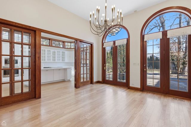 260 Beech Street, Highland Park, IL 60035