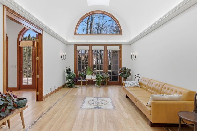 260 Beech Street, Highland Park, IL 60035