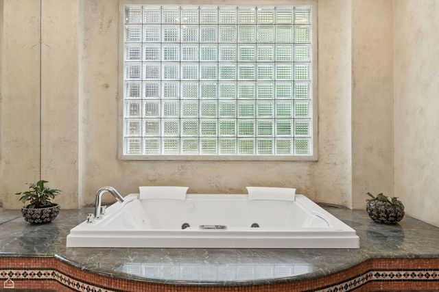 260 Beech Street, Highland Park, IL 60035