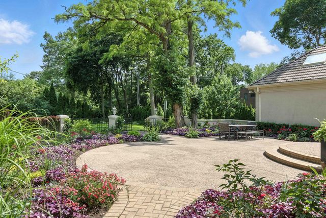 260 Beech Street, Highland Park, IL 60035