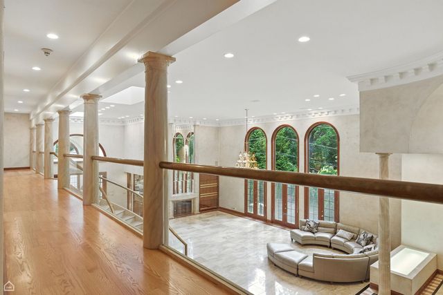 260 Beech Street, Highland Park, IL 60035