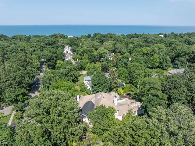 260 Beech Street, Highland Park, IL 60035