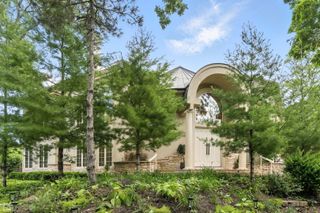 260 Beech Street, Highland Park, IL 60035