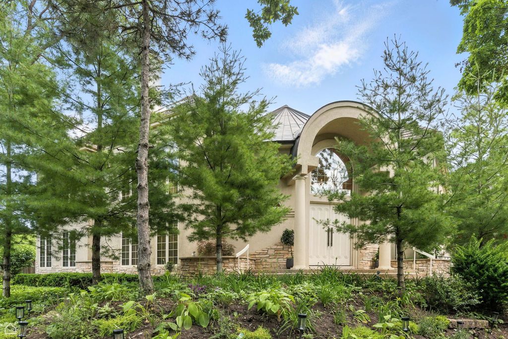 260 Beech Street, Highland Park, IL 60035