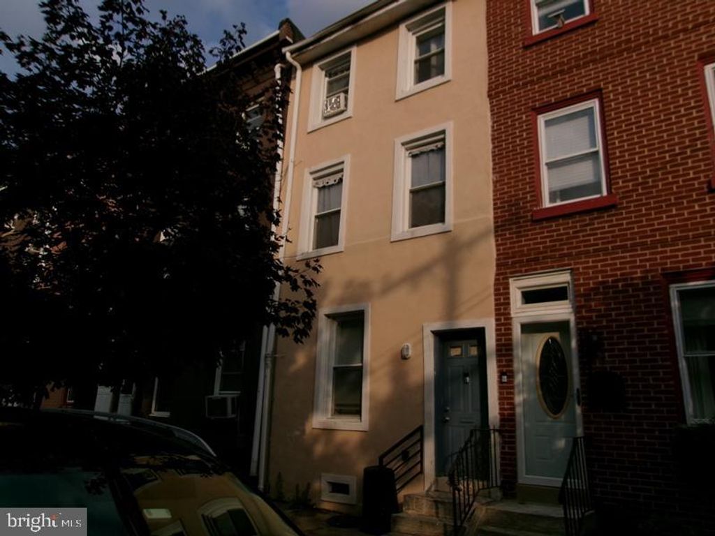 1815 VINEYARD ST, PHILADELPHIA, PA 19130 — exterior