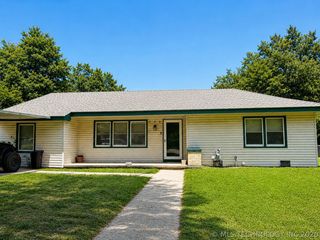 203 NE C, Stigler, OK 74462