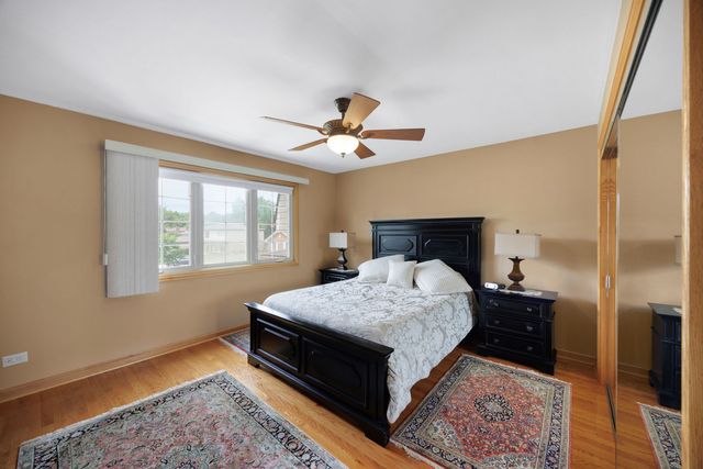 3919 GLORIA Court, Glenview, IL 60025