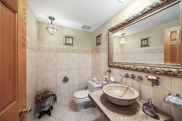 3919 GLORIA Court, Glenview, IL 60025