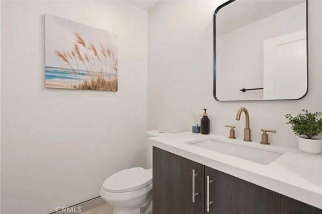 5816 Persepolis Ct, Riverside, CA 92505