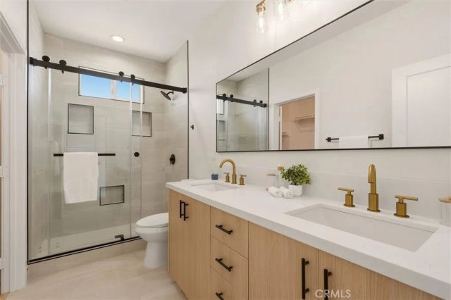 5816 Persepolis Ct, Riverside, CA 92505