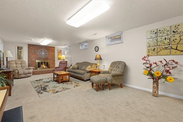 2902 Glenwood Lane, Billings, MT 59102