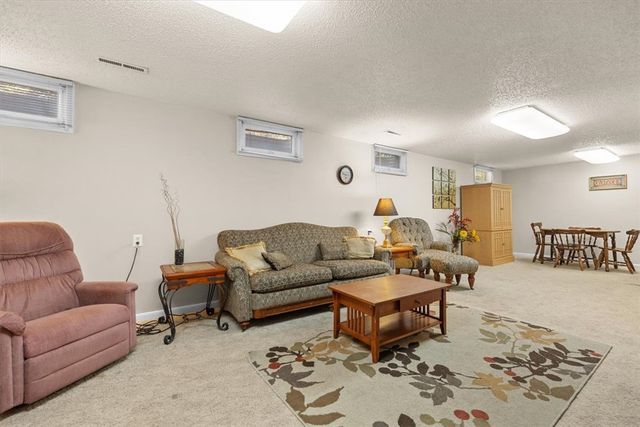 2902 Glenwood Lane, Billings, MT 59102
