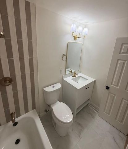 116 SW Noel Street, Lee's Summit, MO 64063