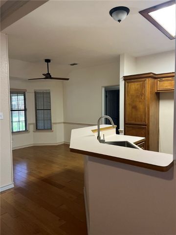 14729 Powell Dr, Corpus Christi, TX 78410