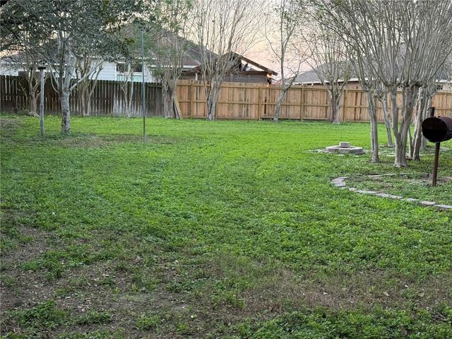 14729 Powell Dr, Corpus Christi, TX 78410