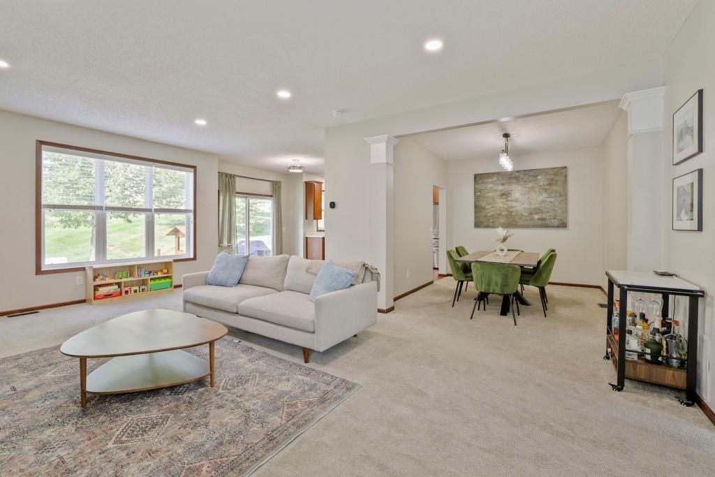 2321 Woodcrest Drive, Woodbury, MN 55129 — photo 4