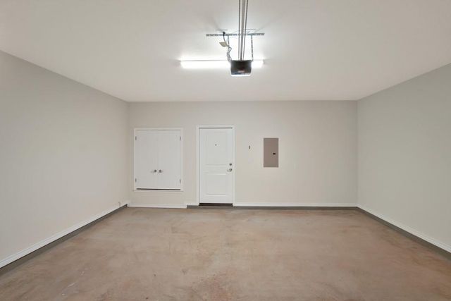 515 War Admiral DR A & B, Jarrell, TX 76537