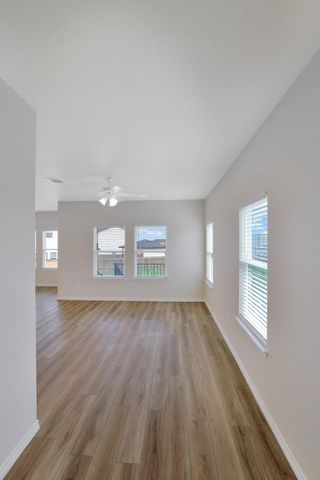 515 War Admiral DR A & B, Jarrell, TX 76537
