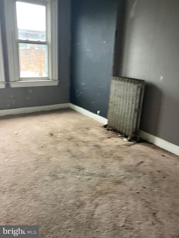 172 W LOUDEN ST, Philadelphia, PA 19120