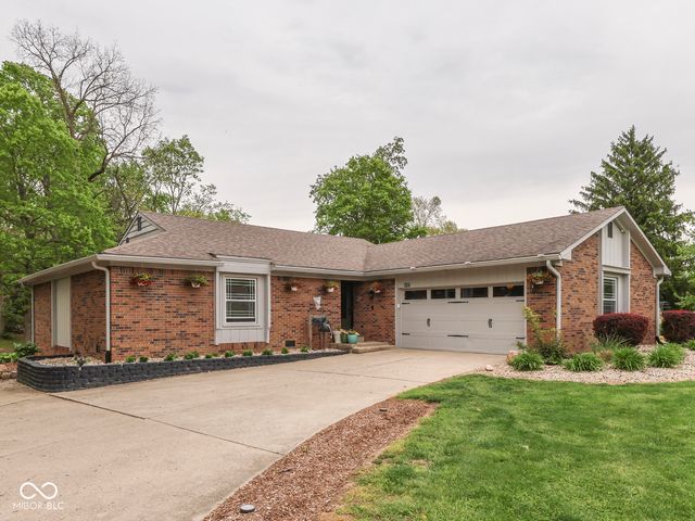 504 Oak Boulevard South Drive, Greenfield, IN 46140