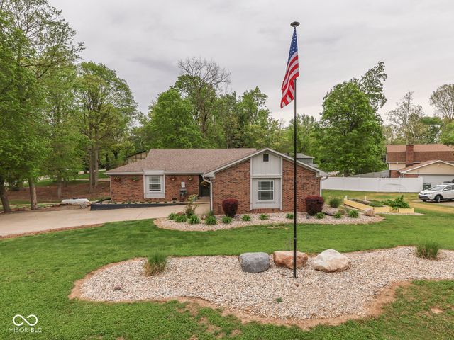 504 Oak Boulevard South Drive, Greenfield, IN 46140