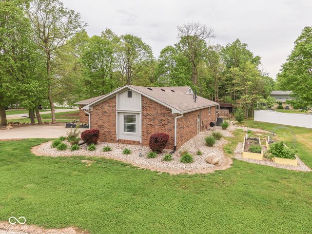 504 Oak Boulevard South Drive, Greenfield, IN 46140