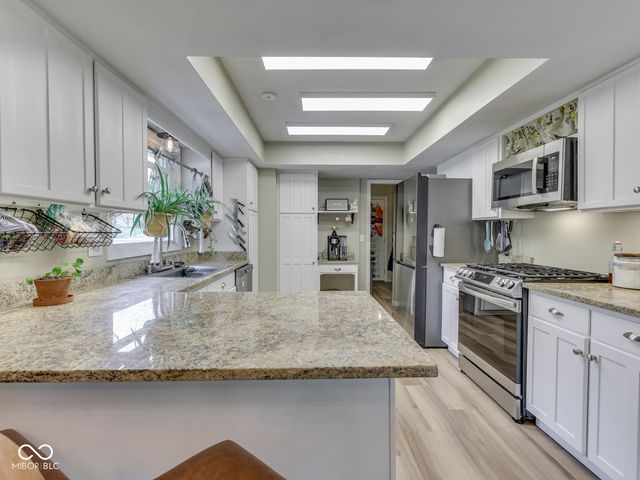 504 Oak Boulevard South Drive, Greenfield, IN 46140