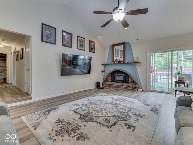 504 Oak Boulevard South Drive, Greenfield, IN 46140