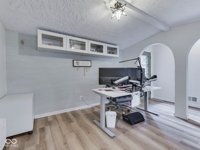 504 Oak Boulevard South Drive, Greenfield, IN 46140