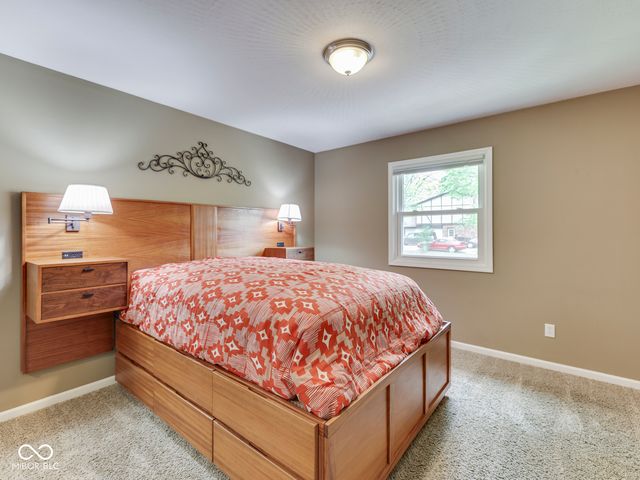 504 Oak Boulevard South Drive, Greenfield, IN 46140