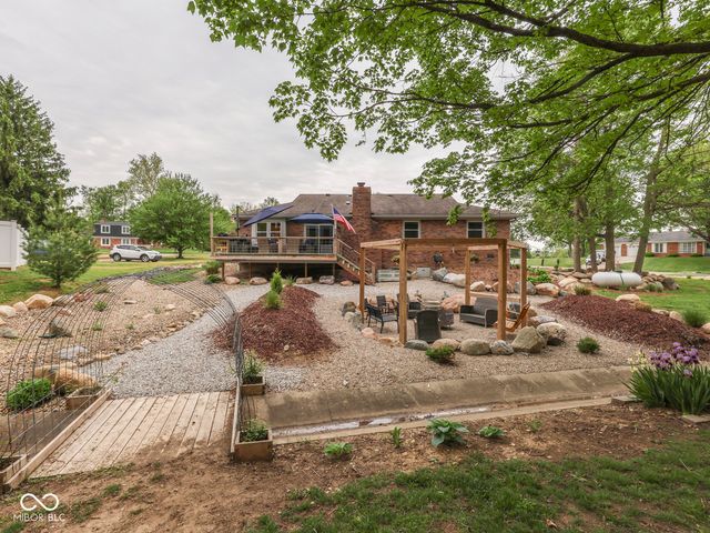 504 Oak Boulevard South Drive, Greenfield, IN 46140