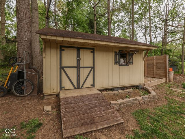 504 Oak Boulevard South Drive, Greenfield, IN 46140