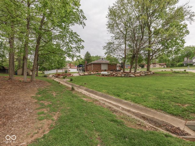 504 Oak Boulevard South Drive, Greenfield, IN 46140