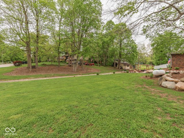 504 Oak Boulevard South Drive, Greenfield, IN 46140