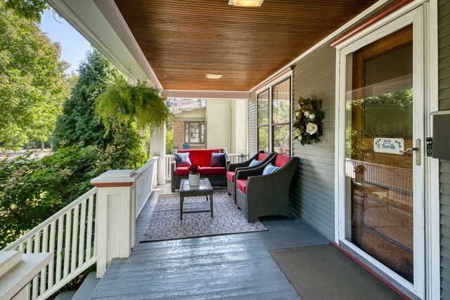 315 S Scoville Avenue, Oak Park, IL 60302