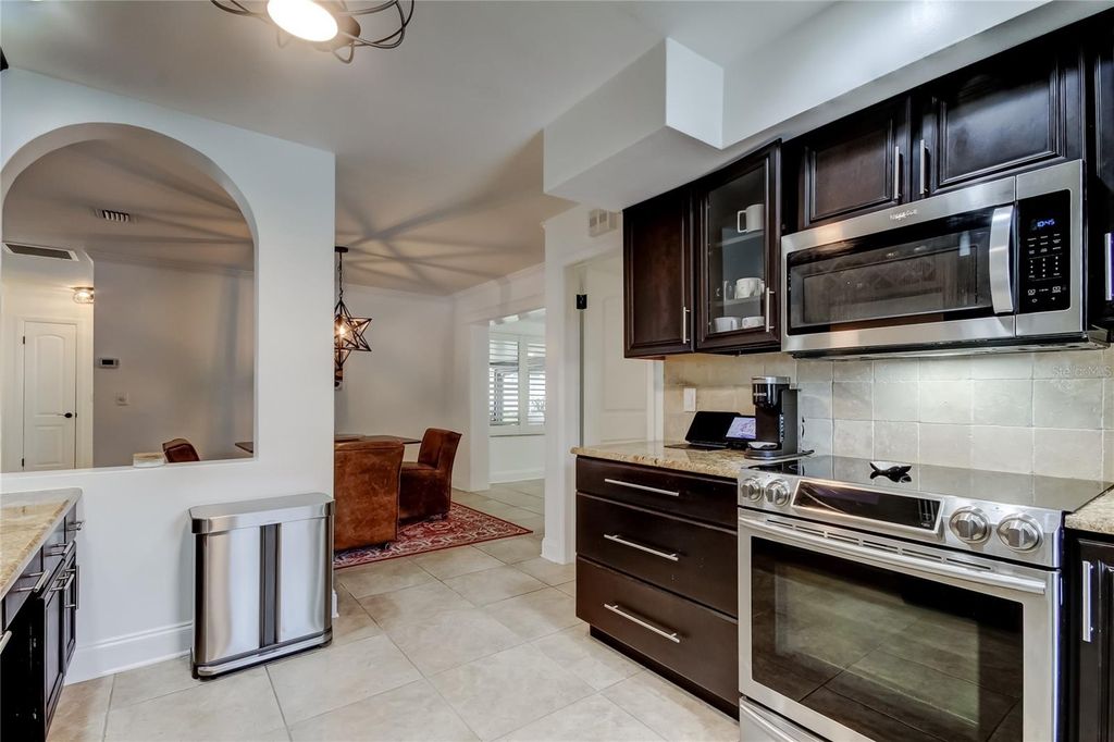 Image 20 of property listing at 1204 SAN DOMINGO COURT, Clearwater, FL 33759