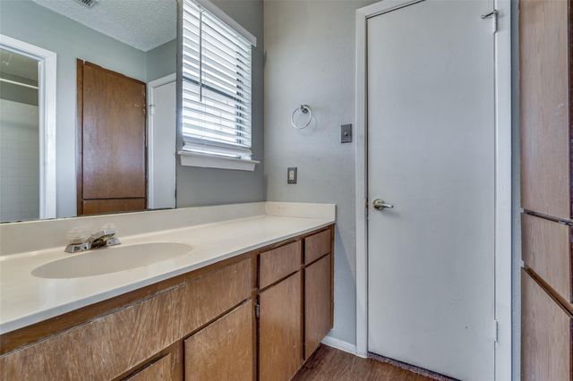 5303 Indio CV D, Austin, TX 78745
