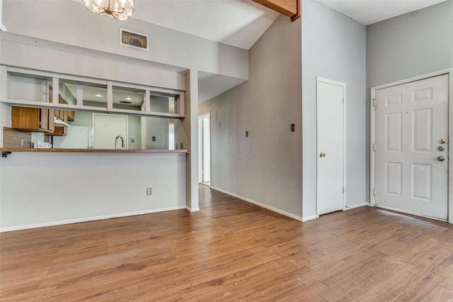 5303 Indio CV D, Austin, TX 78745