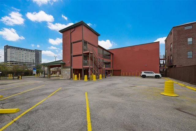 1025 Swanson Street 313, Houston, TX 77030