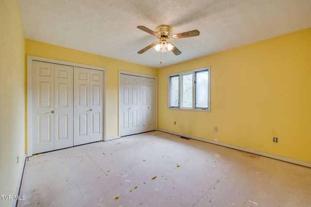 1556 Mill Creek Road, Fall Branch, TN 37656