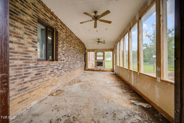 1556 Mill Creek Road, Fall Branch, TN 37656