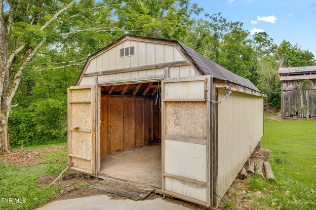 1556 Mill Creek Road, Fall Branch, TN 37656