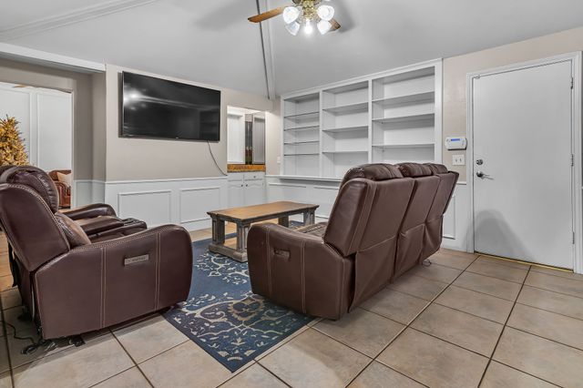 622 Stone Canyon Drive, Irving, TX 75063