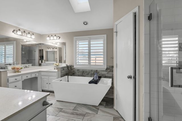 622 Stone Canyon Drive, Irving, TX 75063
