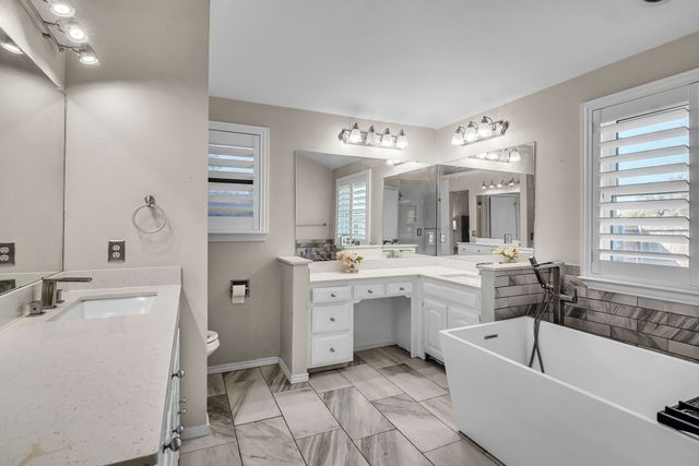 622 Stone Canyon Drive, Irving, TX 75063