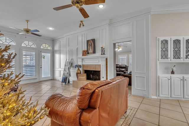 622 Stone Canyon Drive, Irving, TX 75063