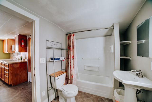 555 E Mulberry Street, Watseka, IL 60970