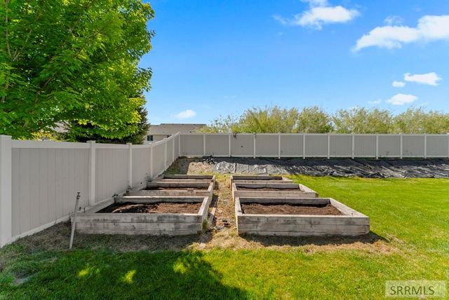 5555 S Veil Drive, Idaho Falls, ID 83406