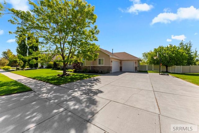 5555 S Veil Drive, Idaho Falls, ID 83406