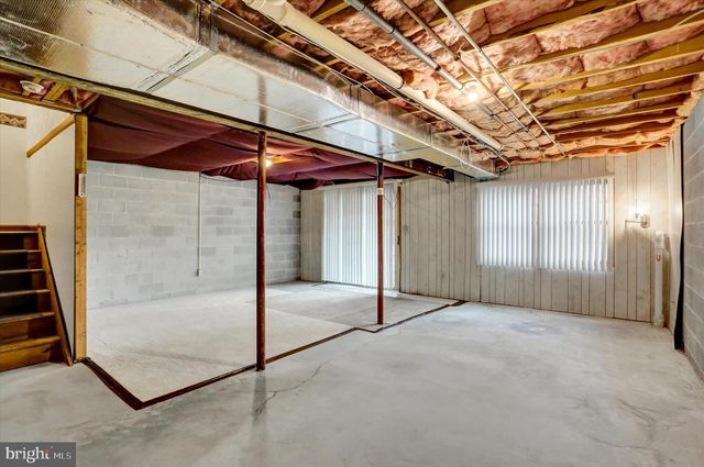 1442 MAPLEWOOD DR, New Cumberland, PA 17070